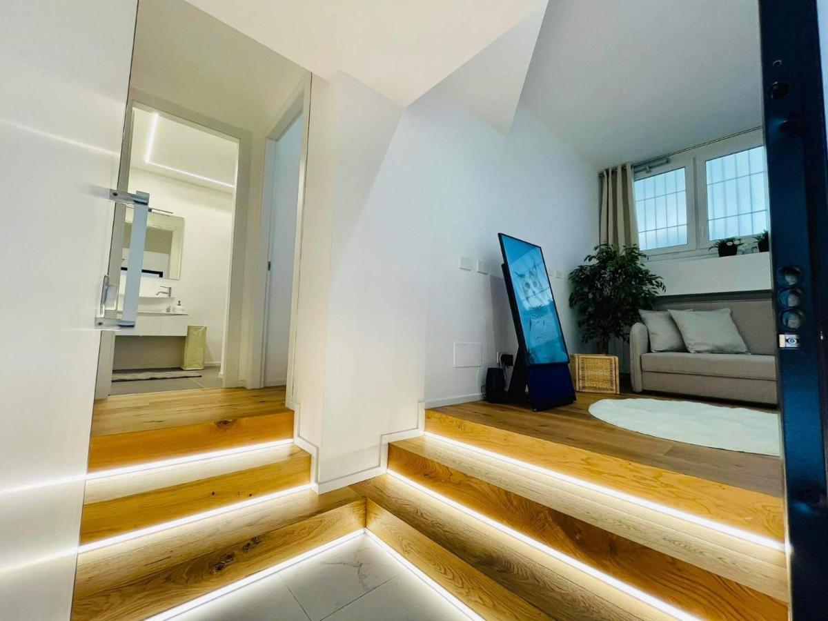 Led House Cadore - Bilocale Zona Milano Centro エクステリア 写真